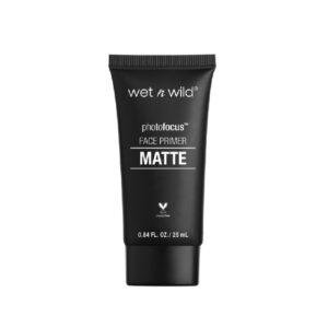 PHOTOFOCUS-FACE-PRIMER-MATTE-Prebase-Wet-n-Wild-Mujer.jpg